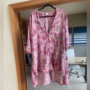 Magnolia Pearl Magda floral shirt in Rosewalk 1412